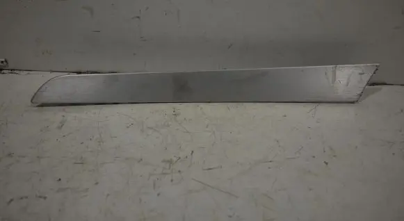 Audi A4 S4 B8 8K Front door trim bar 8K0867410