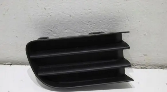 Renault Megane II Front bumper lower grill 8200115120