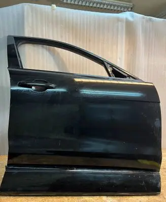 Jaguar I-Pace Front door