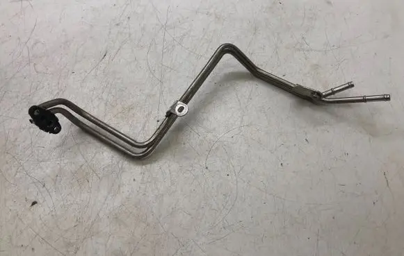 Volkswagen Polo V 6R Turbo turbocharger oiling pipe/hose 04E122157BE