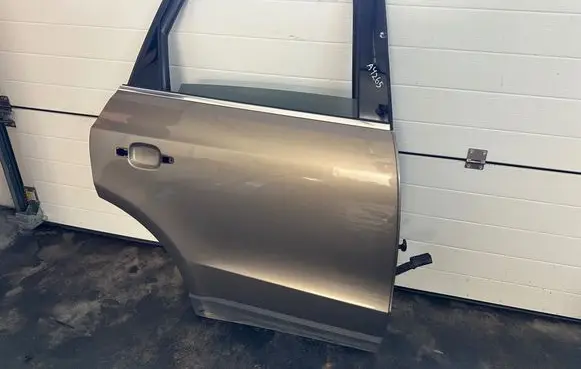 Rear door
