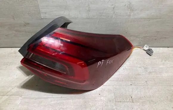 Ford Focus Rear/tail lights NX7B13404DE