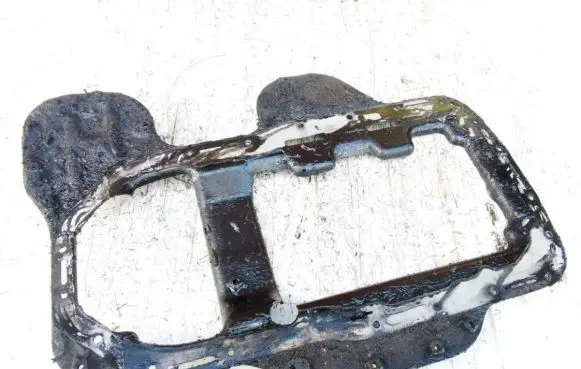 Nissan Serena Oil sump
