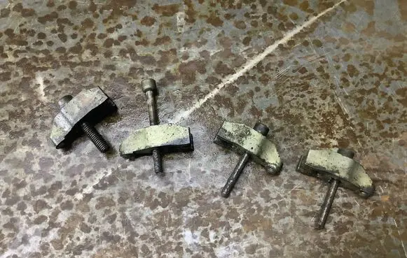 Honda Civic Fuel Injector clamp holder 