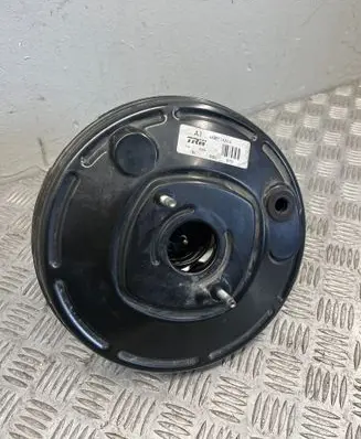 Nissan Juke I F15 Brake booster 460071KA1A
