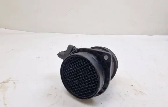 Volvo V70 Mass air flow meter 0280218088 8670115