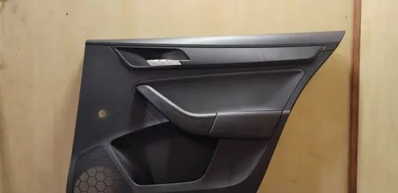 Seat Toledo IV (NH) Rear door card panel trim 5JHSEC212