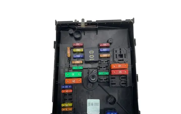 Skoda Yeti (5L) Fuse box set 1K0937125D
