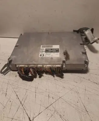 Toyota Yaris Engine control unit/module 8966105432 009011 MB2750001551