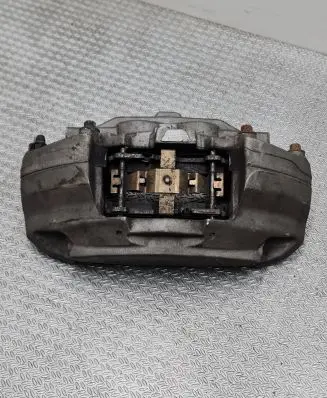 Mercedes-Benz GLC X253 C253 Front brake caliper 20533