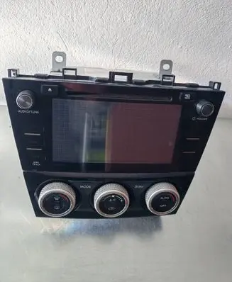 Subaru XV I Radio/CD/DVD/GPS head unit 86271SG370 1380007770B101