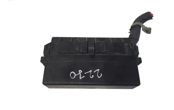 Nissan X-Trail T31 Fuse module