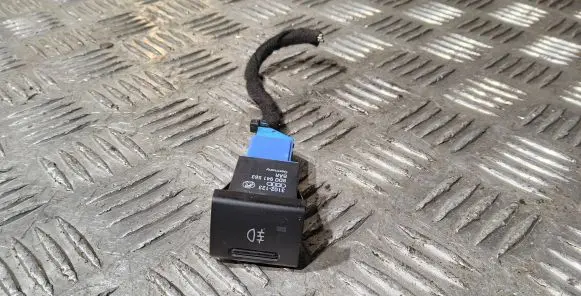 Fog light switch