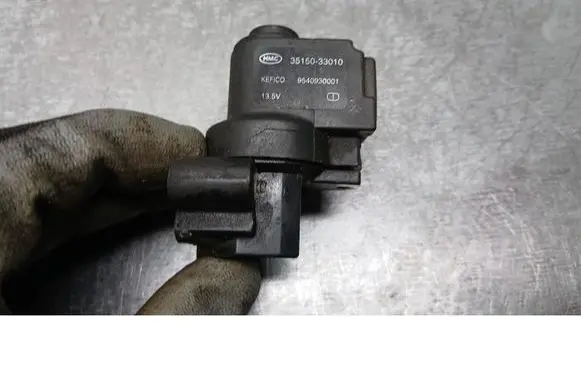 Hyundai Matrix Coolant heater control valve 3515033010