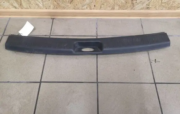 Hyundai Santa Fe Trunk/boot sill cover protection 857702B000