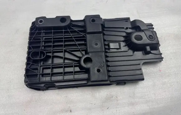 Volvo XC90 Battery tray 31688220