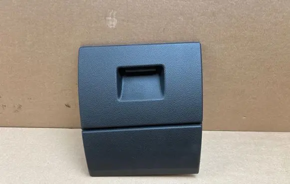 BMW 3 E92 E93 Front trunk storage compartment 7132865