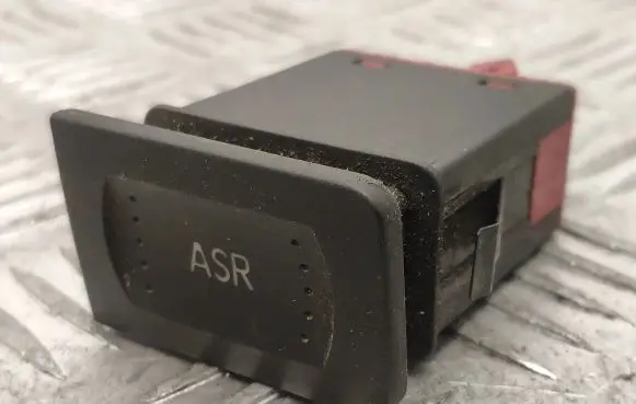 Traction control (ASR) switch