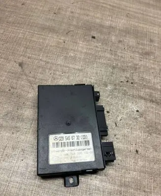 Mercedes-Benz C W203 Tow bar trailer control unit/module A0295456732 5DS00810200