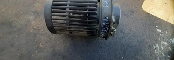 Nissan Juke I F15 Heater fan/blower