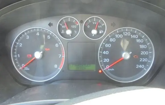 Speedometer (instrument cluster)