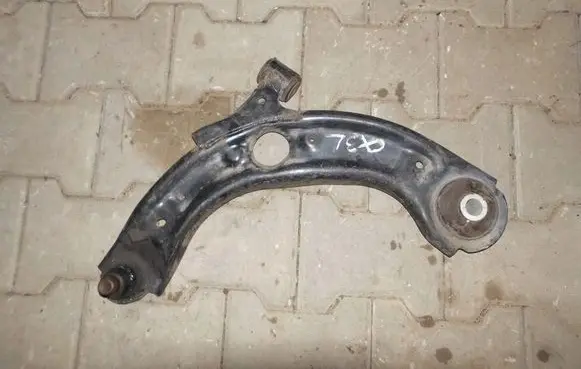 Mazda CX-3 Front lower control arm/wishbone 65566556