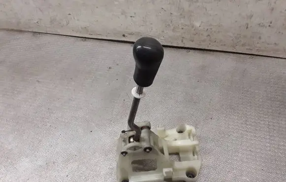 Toyota Previa (XR30, XR40) II Gear shifter/selector