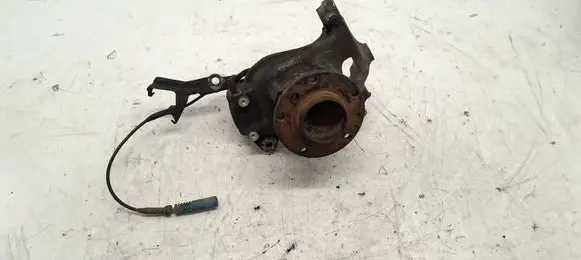 BMW 5 E60 E61 Front wheel hub 6760954