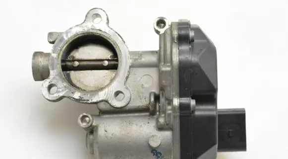 Volkswagen Golf VII EGR valve 04L131501C