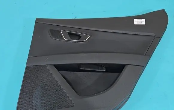 Seat Leon (5F) Coupe rear side trim panel IMPRK1516684