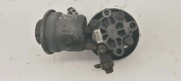 Toyota Yaris Power steering pump