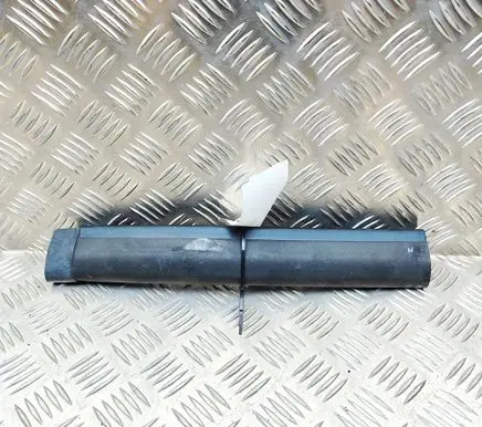BMW X6 G06 Engine compartment rubber 7425428 7425427