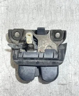 Audi A4 S4 B6 8E 8H Tailgate/trunk/boot lock/catch/latch 8E9827520