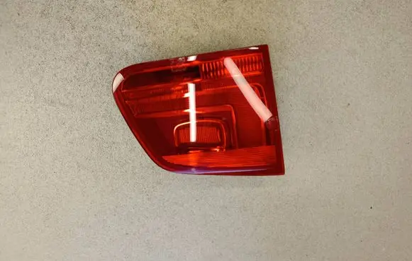 Volkswagen Tiguan Tailgate rear/tail lights 178957