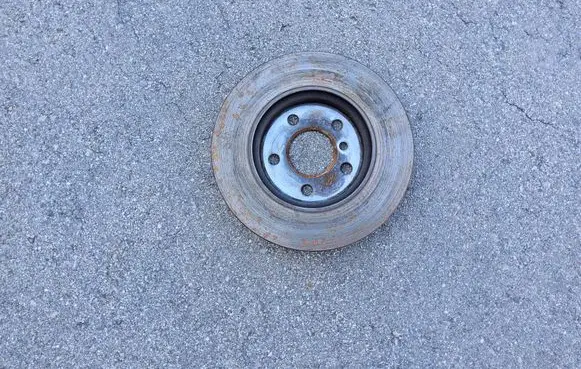 Mini Clubman F54 Front brake disc 6799351 34116799351