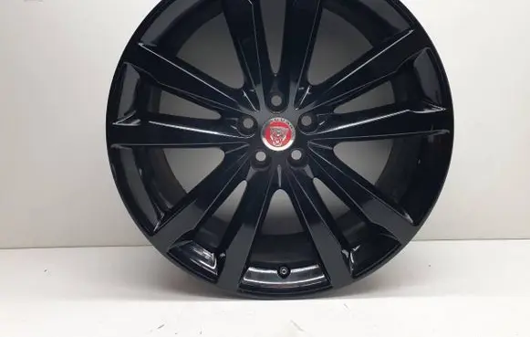 Jaguar F-Pace R20 alloy rim 