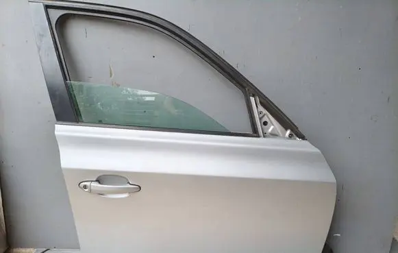 BMW X3 E83 Front door 41003451016