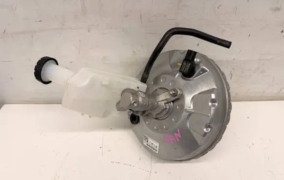 Dacia Sandero III Brake fluid reservoir SAN3SERW1 472101095R
