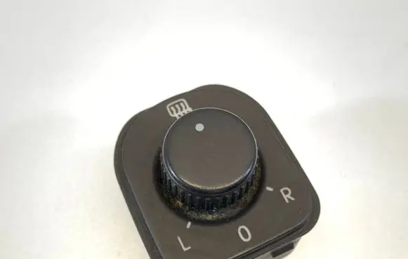 Volkswagen PASSAT B6 Wing mirror switch 1K0959565F