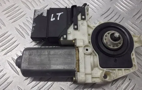 Seat Toledo II (1M) Rear door window regulator motor 101389-101
