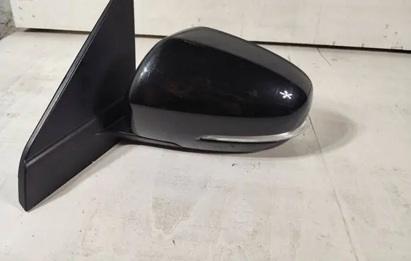 Front door electric wing mirror