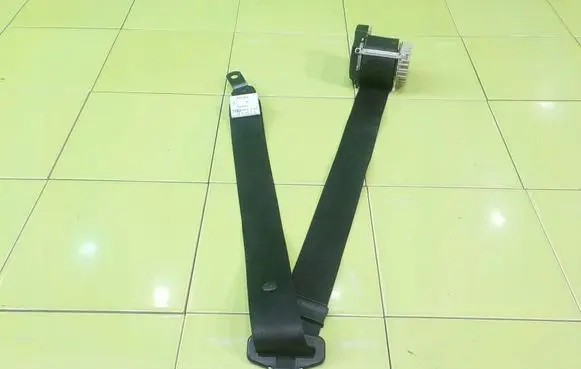 BMW Z4 E85 E86 Front seatbelt 701687506 BEZPIECZENSTWA