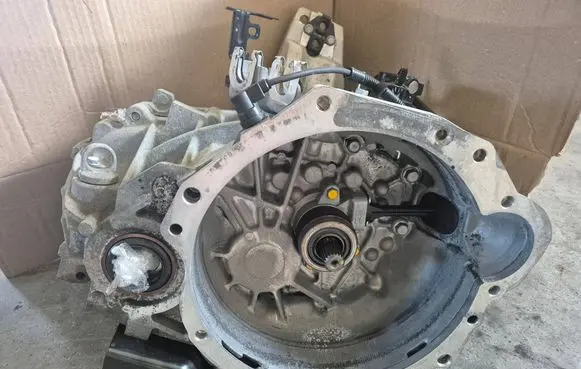 Hyundai i30 fastback Manual 6 speed gearbox WKJ6E