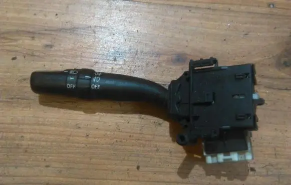 Toyota Avensis T250 Indicator stalk 173650a