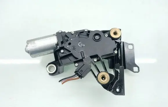 BMW 5 E60 E61 Rear window wiper motor 0390201597