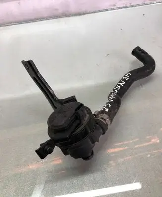 Alfa Romeo Giulia Electric auxiliary coolant/water pump 51975685