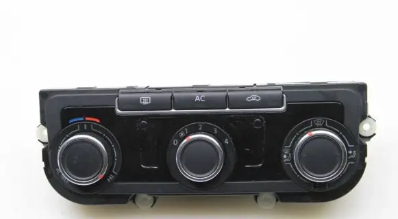 Volkswagen Golf VI Air conditioner control unit module K0165HB009751