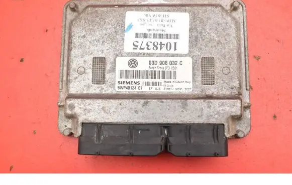 Volkswagen Polo Engine control unit/module ECU 03D906032C