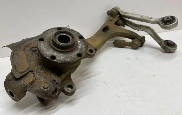 Audi A6 Allroad C5 Front wheel hub spindle knuckle 4z7407257