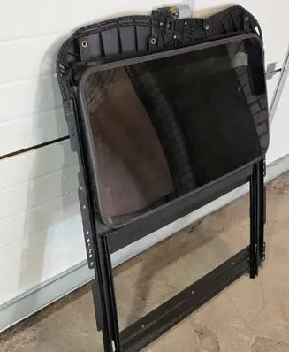 Maserati Ghibli Sunroof set 1641003 06700258510